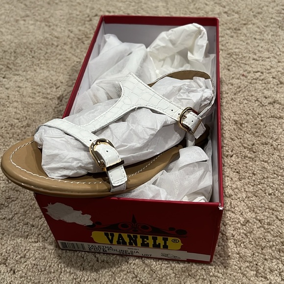 Vaneli Women’s Sandals - Picture 6 of 6